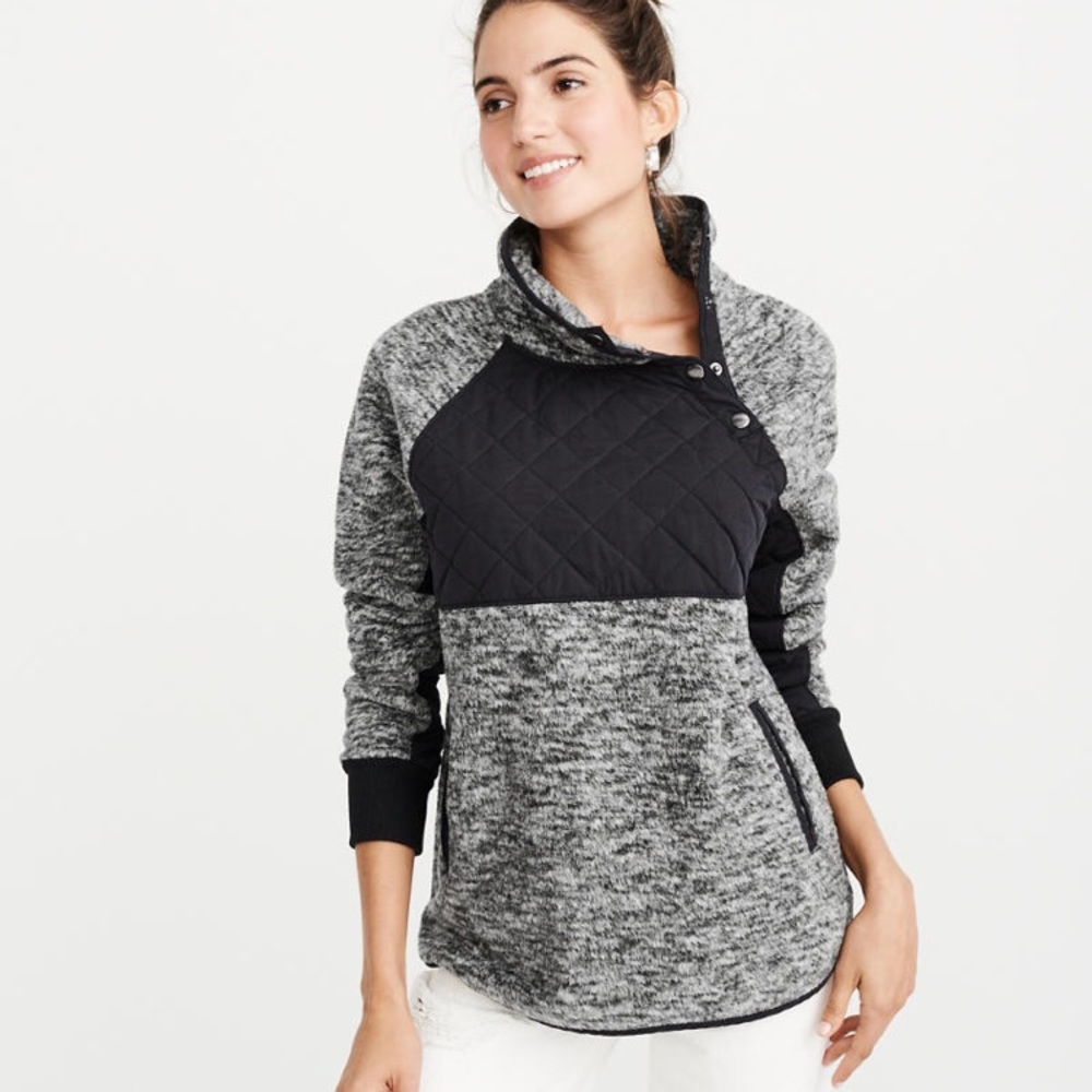 Abercrombie & Fitch Asymmetrical Snap Up Fleece